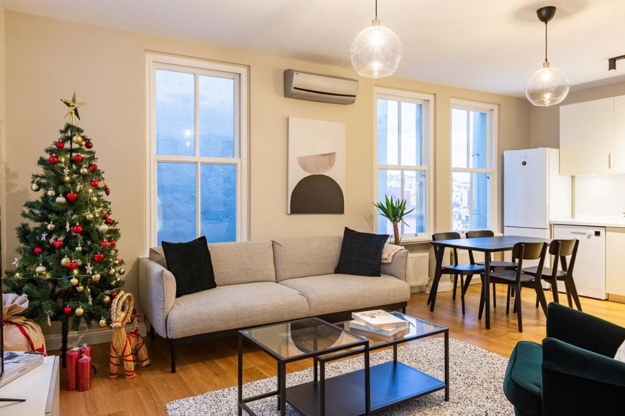 Mesmerizing Flat With Bosphorus View In Beyoglu Apartman Isztambul Kültér fotó