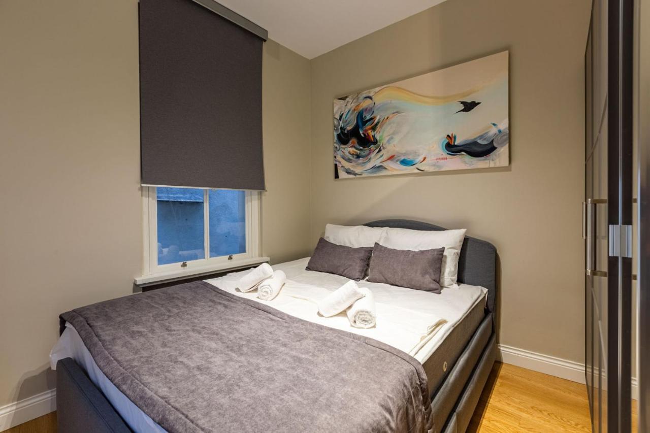 Mesmerizing Flat With Bosphorus View In Beyoglu Apartman Isztambul Kültér fotó