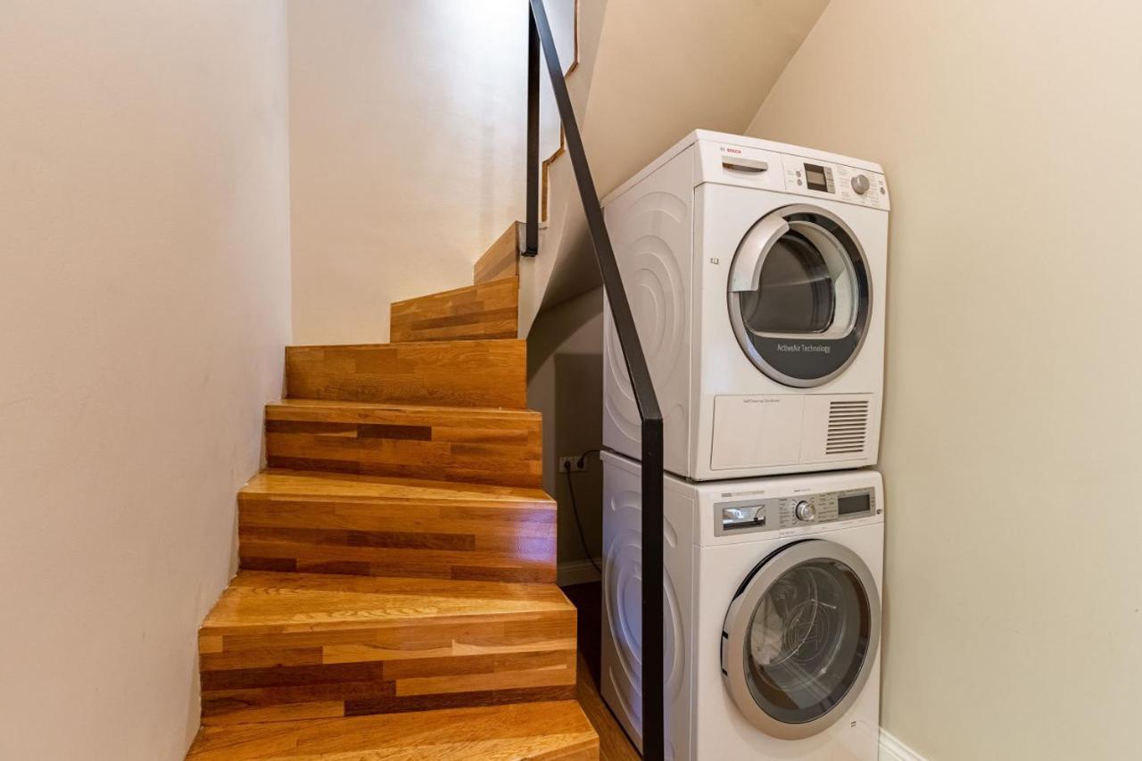 Mesmerizing Flat With Bosphorus View In Beyoglu Apartman Isztambul Kültér fotó